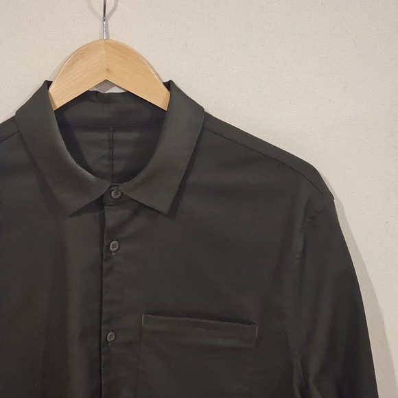 lululemon athletica Black Casual Button Down Shirt - Picture 1 of 5